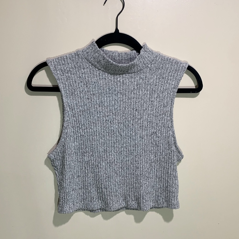 Grey Knit Mock Neck Crop Top size L